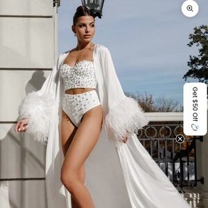 Voir Voir White Feather Trim Bra Set-wedding